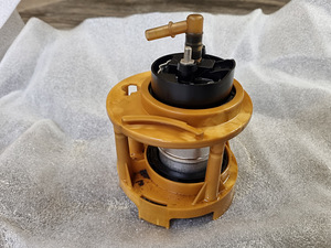 Mercedes W221 S320CDi kütusepump