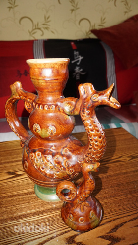 Keraamiline omapärane kann 48cm.