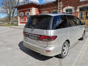 Toyota previa (1 foto / 5)
