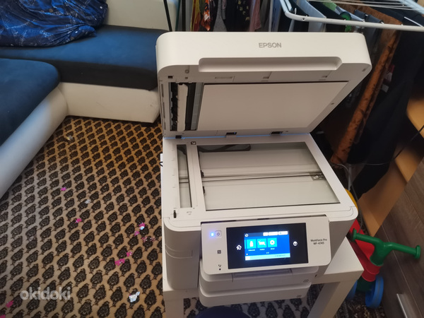 Цветной принтер Epson (фото #1)