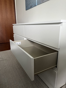 Kummut / Chest of drawers IKEA Malm (2 foto / 5)