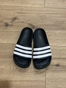 Adidas plätud nr 33 (2 foto / 4)