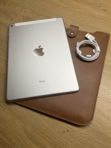 iPad Air 2 Cellular 32GB (1 foto / 4)
