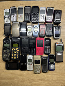 Vana Mobiiltelefonid 29tk (1 foto / 3)