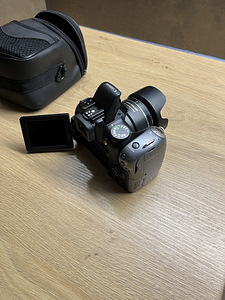 Canon PowerShot SX10 IS (2 foto / 3)