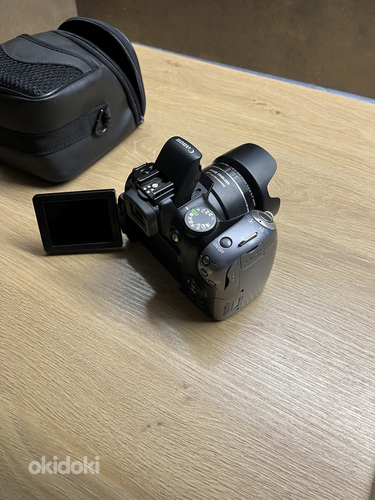 Canon PowerShot SX10 IS (фото #2)