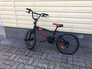 Trikiratas BMX Aurelia Street Style (6 foto / 6)