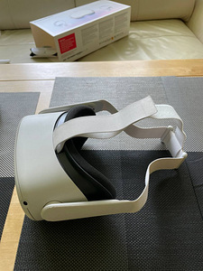 Oculus Meta Quest 2 128GB + accessories (9 foto / 9)
