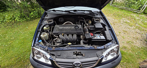 Toyota Avensis 1.6 , 81 kW, 2003 (4 foto / 14)