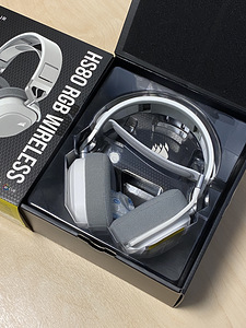 Corsair HS80 Wireless (1 foto / 2)