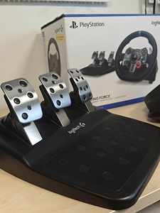 Logitech G29 & G923 (4 фото из 5)
