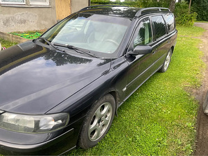Volvo v70 (3 foto / 10)
