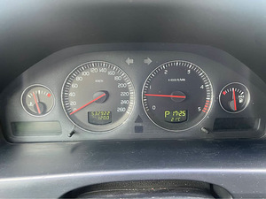 Volvo v70 (7 foto / 10)