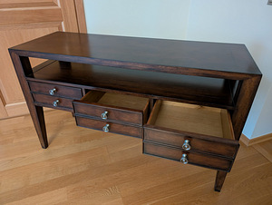 Стол с ящиками (2 фото из 4)