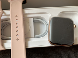 Apple watch 44mm uus komplekt garantii (2 foto / 3)