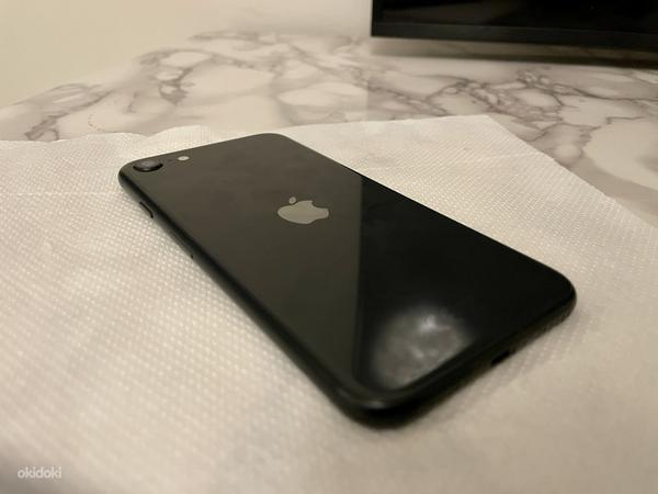 iPhone SE 2020 64GB Черный (фото #8)