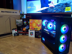 Ryzen 5600X / RX 6700 XT 12gb / 16gb RAM / M.2 + SSD / WIN10 (3 foto / 9)