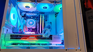 Ryzen 5800x3d / 7800 XT / AIO / ARGB / WHITE / WINDOWS (7 foto / 10)