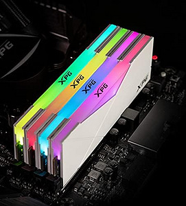 4x8gb DDR4 OC suunitlusega - valged ARGB (1 foto / 3)