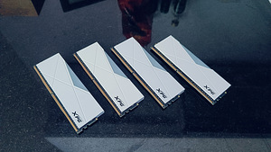 4x8gb DDR4 OC suunitlusega - valged ARGB (2 foto / 3)