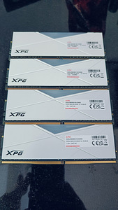 4x8gb DDR4 OC suunitlusega - valged ARGB (3 foto / 3)