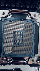 X99 2011-3 socket emaplaat / Gigabyte GA-X99-UD4 ver1.1 (2 foto / 4)