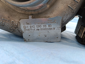 Turbo, GTB2260VKLR ( A6420909580, kuullaagritel ) (3 foto / 7)