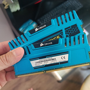Corsair Vengeance 8GB (2x4GB) 1600MHz DDR3 RAM (1 foto / 1)