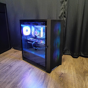 I9 14900KF / RTX 5070TI 16gb / DDR5 32GB / AIO / ARGB / WIN (1 foto / 7)
