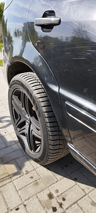 Mercedes-Benz ML500 (6 foto / 9)