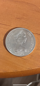 Елизавета 2 Монеты (1 фото из 6)