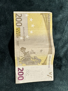 200 евро банкнота - 2002 (2 фото из 2)