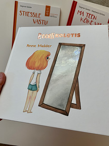 Детские книги (3 фото из 9)