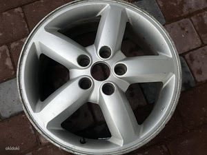 Hyundai Santa Fe varuosadeks (8 foto / 9)