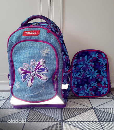 Школьный рюкзак TARGET Superlight и школьные принадлежности (фото #4)