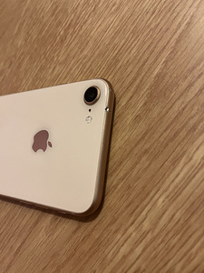 iPhone 8, 64gb rose gold (3 foto / 3)