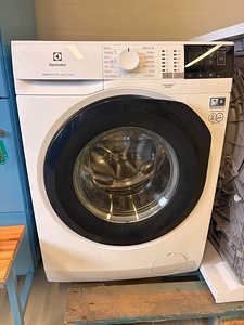 Pesumasin Electrolux Perfectcare 600 (1 foto / 5)
