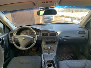 Volvo S60 103kW 2.4 (5 foto / 7)