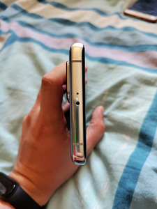 Huawei P 40 pro (1 фото из 6)