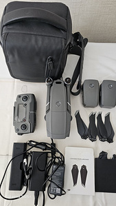 DJI Mavic 2 Zoom Fly More Combo (1 foto / 1)