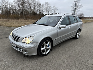 Mercedes Benz C-class w203 (2 foto / 7)