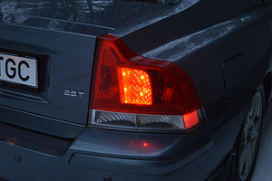 Volvo S60 2.5T (11 foto / 12)