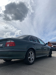 BMW 520i 110kw (3 foto / 8)