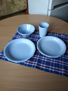 Eesti keraamika nõude komplekt (2 foto / 3)