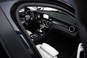 Mercedes-Benz C 250 Avantgarde Burmester 2.1 150kW (2 foto / 6)
