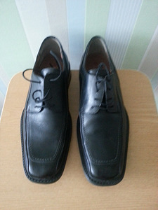 Jalatsid 42 (2 foto / 2)