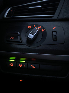 BMW F01 3.0d 225kw xDrive M-Pakett 2012 (7 foto / 14)