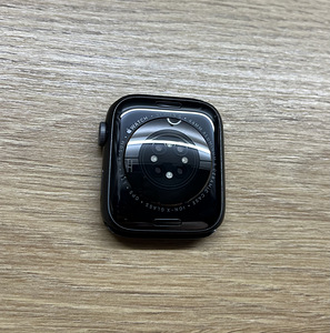 Apple Watch Series 6 44mm LTE (4 foto / 4)