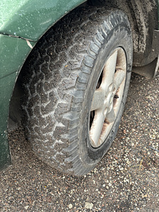 Nissan X-Trail (10 foto / 10)