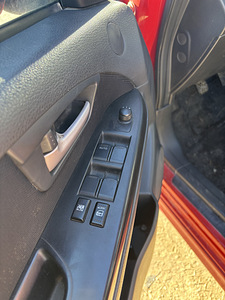 Suzuki SX4 (8 фото из 10)